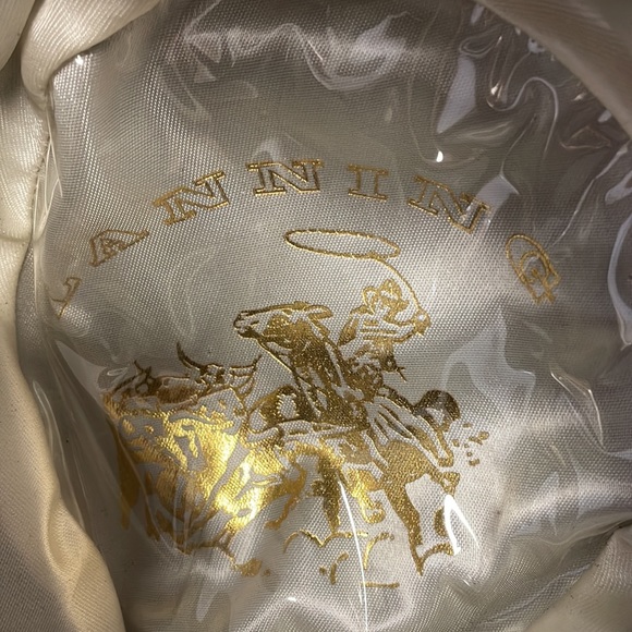 Cowgirl Hat - Picture 4 of 6